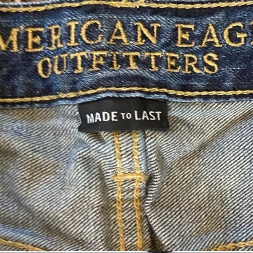 American Eagle Ripped Jeans - Picture 3 of 6